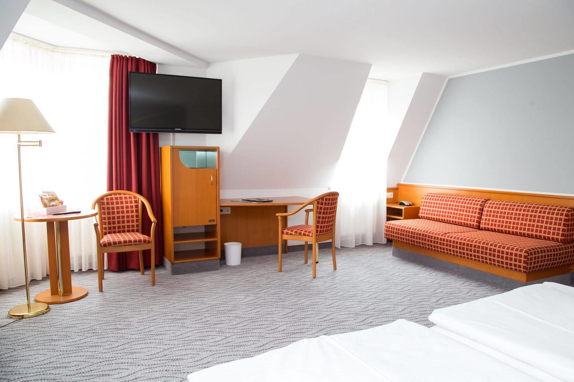 Hotel Kaiserhof Radeberg Exteriér fotografie